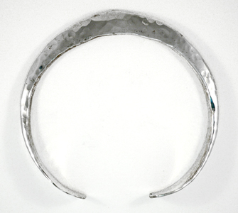 Hammered Open Circle Bracelet
