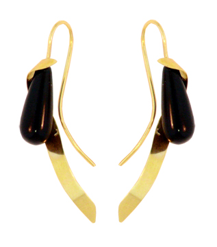 Feather Stone Drop in 14 kt. Gold and Black Onyx